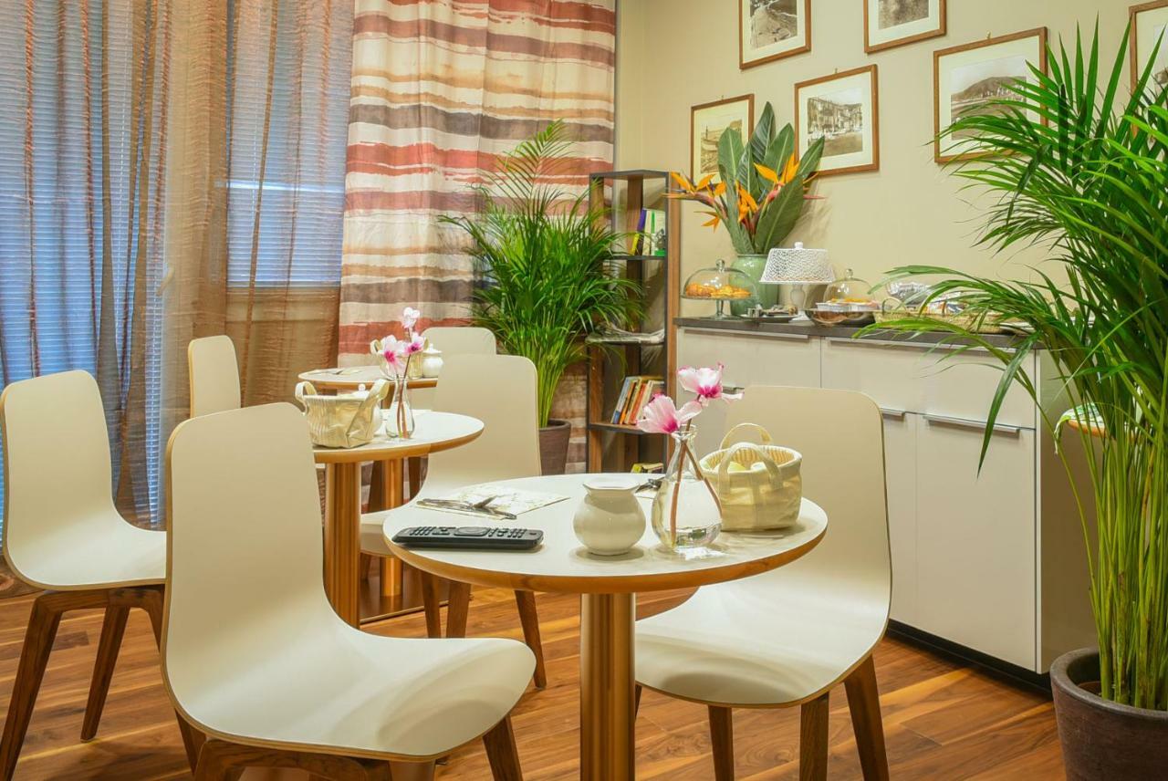 B&B H68 Alassio Eksteriør bilde